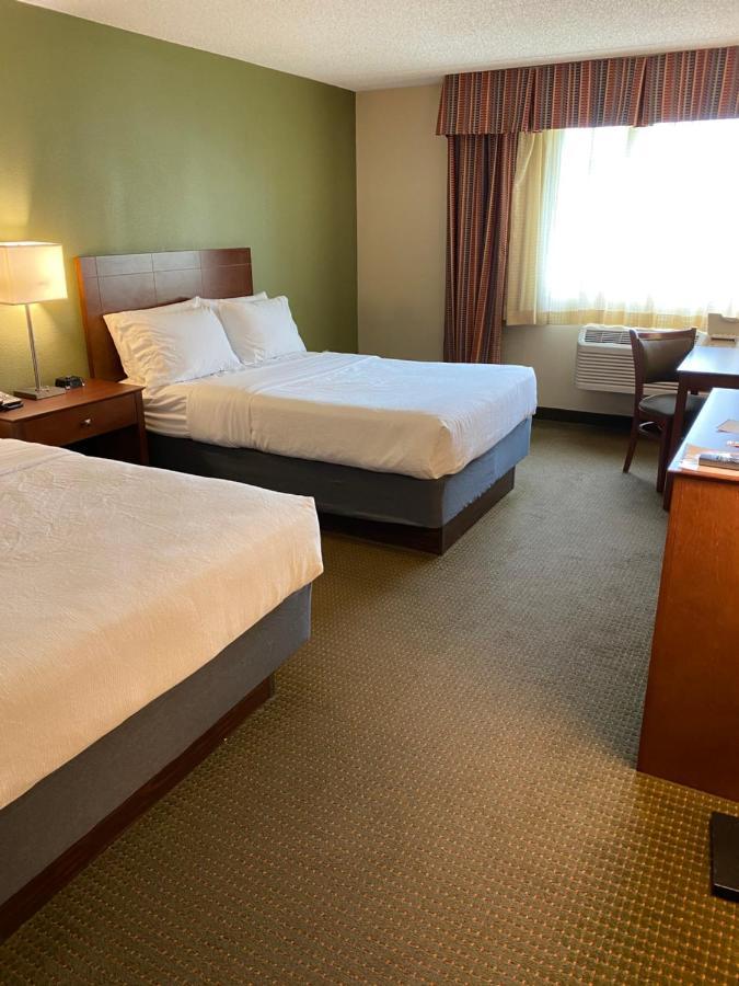 Готель Doubletree By Hilton Austin, Mn Екстер'єр фото
