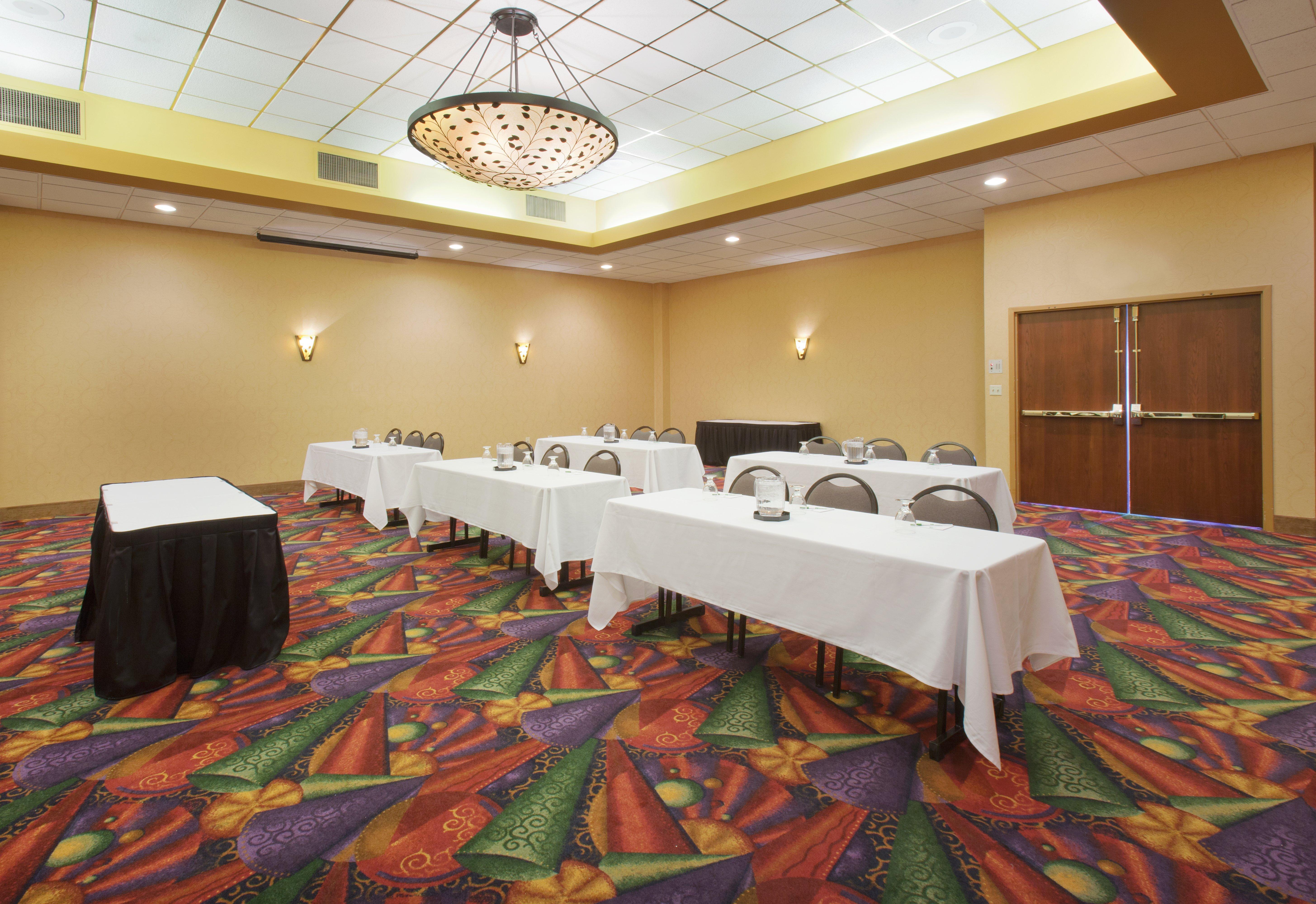 Готель Doubletree By Hilton Austin, Mn Екстер'єр фото