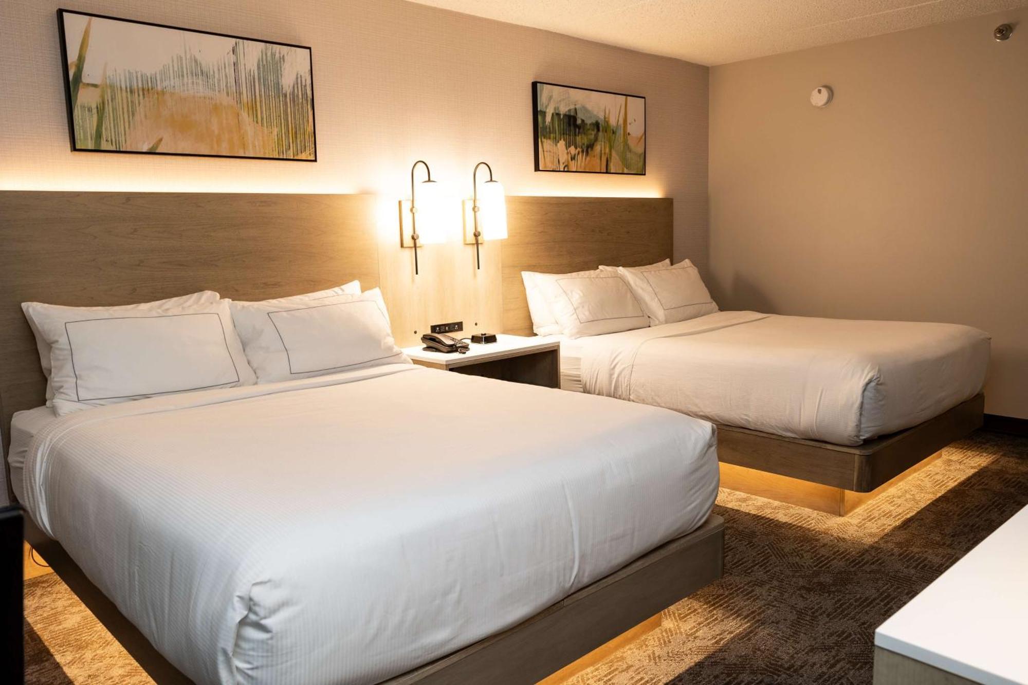 Готель Doubletree By Hilton Austin, Mn Екстер'єр фото