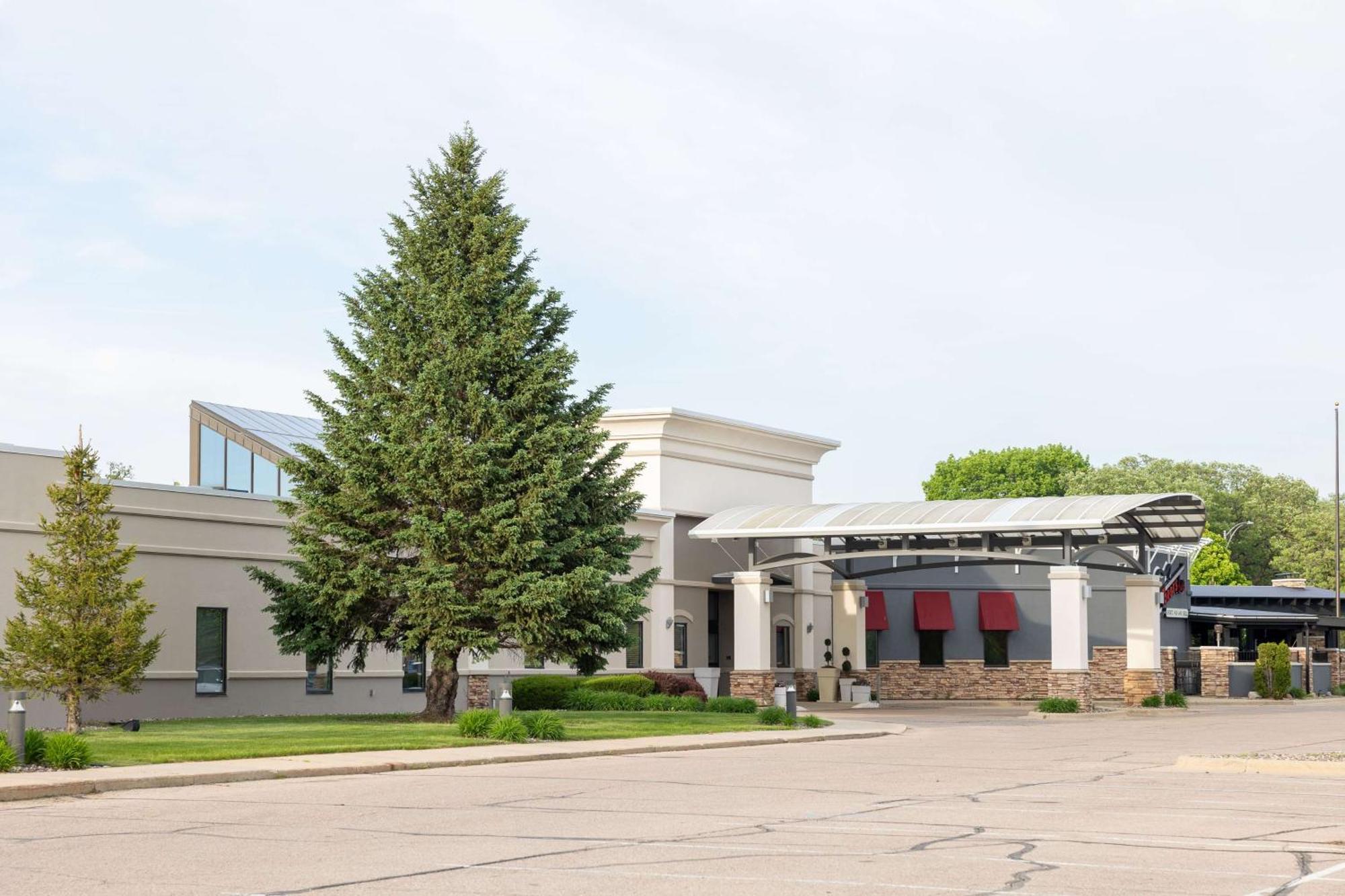 Готель Doubletree By Hilton Austin, Mn Екстер'єр фото